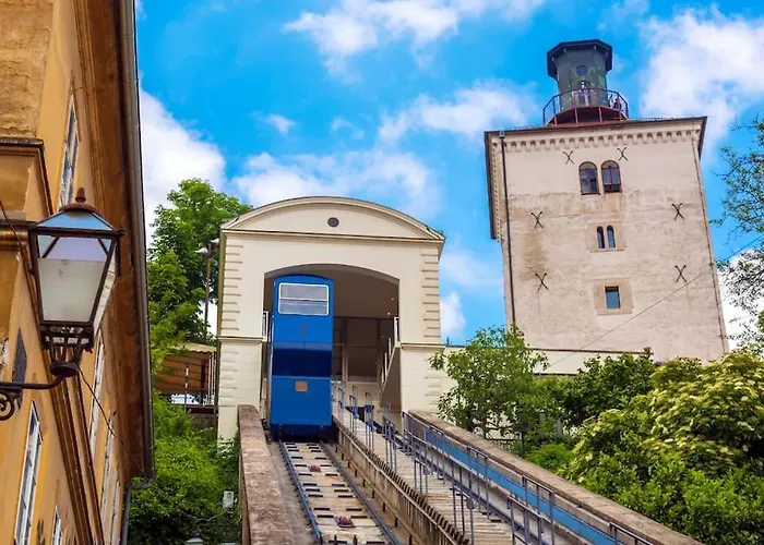 Cozy Ensuite Room In Zagreb Center